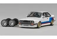 1/64 Pandem M3 (E30)(アルピンホワイトストライプ) [CM64-E30-02]