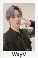 クン(黒衣装A) オリジナルステッカー 「WayV オンラインくじ」 E賞