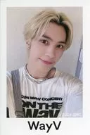 ヘンドリー(白Tシャツ) オリジナルステッカー 「WayV オンラインくじ」 E賞