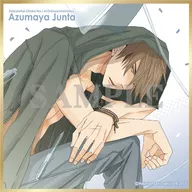 Jun Higashiya (sentado) "Dakaretai Otoko 1-i ni Odosarete Imasu. Trading Mini Shikishi"