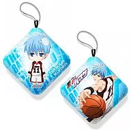 "Kuroko no Basketball" é um travesseiro com padrões de Tetsu KUROKO.