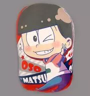 おそ松 ふりむきゅん ラグランもちもちダイカットクッション1 「おそ松さん」