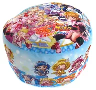 B. Cojín cilíndrico azul "Movie HUG! Pretty Cure Futari wa Pretty Cure All Stars Memories"