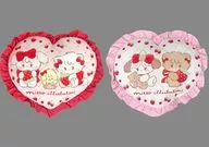 共2种SET心形褶皱抱枕