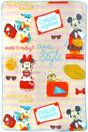 Agregado (borda) Mickey & Friends Premium Fluffy Big Blanket "Disney"