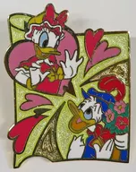 唐老鸭&雏菊鸭(白色情人节/2004年3月14日-3月16日)徽章(背景黄色)"迪士尼>东京迪士尼海洋乐园限定来场者配品