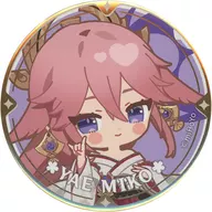 Yae Koshi "Genshin ×SWEETS PARADISE - Sakura Maimanrai - Chibi Character Trading metal badge"