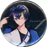 "Takatada pop-up store", a random metal badge Fujimi (full-body / black background / normal)