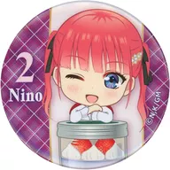 [A la Carte] Nakano Nino SD metal badge "Eiga The Quintessential Quintuplets Okashi no Ie ~ Sweet Heart ~ in Machida Marui Anisugar Bottle Cake " Bundled items