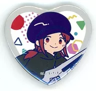 Akane Hiura "WORLD TRIGGER Retoppu-heart-shaped metal badge 2nd"