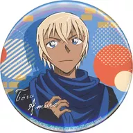 Toru Amuro (Oversize Coordination) metal badge "CASE CLOSED"