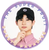 THE SUPER FRUIT trading 54 mm metal badge "『 THE SUPER FRUIT 』 『 Yo ga Seiga! 』 ×SWEETS PARADISE"