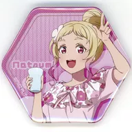 Natsumi Onizuka "Love Live! Superstar! × Gokurakuyu RAKU SPA Liella! Onsen Gasshuku metal badge"