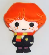 Ron Weasley's unlined badge "Harry Potter"