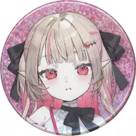 "YouTuber virtual FANCY TOXIC", un metal badge holográfico de Riri Makai