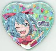 Wonderland's Sekai's Hatsune Miku Sparkling Big Heart Shaped metal badge Vol. 1 (EX) "Theater version プロジェクトセカイ : Broken Sekai and Cannot Sing Miku"