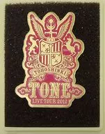 東方神起 ピンバッジ(3/20さいたまスーパーアリーナ) 「TOHOSHINKI 5th LIVE TOUR 2012～TONE～」 さいたまスーパーアリーナ限定 プレミアムシートグッズ