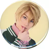 Ryotaro AKAZAWA (Yuki NITTA) / Background : Yellow Random metal badge "Butai 『 Crest Scissors 』"