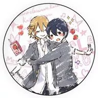Yuyoshi Yuma & Keiichi Asuka (hug) "Graph Art Design metal badge 01 : One Way to Become a Lover from a Mere Classmate"