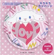 キラキラ缶バッジB 「イコールラブ(=LOVE)×シナモロール」