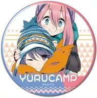 Design 08 (Kakamigahara Nadeshiko & Rin Shima / A) metal badge "Laid-Back Camp△"
