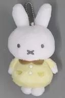 Miffy (yellow) mascot badge, fluffy clothes "Taito KUJI Miffy & Boris Fluffy Collection D Prize