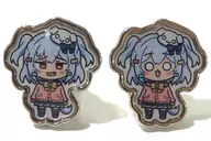Inuyama Tamaki Pins 2-piece Set "Virtual YouTuber Nori Pro ×Avail"