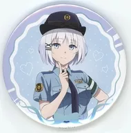 シエスタ 警察官ver. 缶バッジ 「くじ引き堂 探偵はもう、死んでいる。 シエスタ Birthday2025 くじ」 E-1賞
