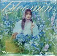Liyuu Square metal badge (First Press Limited album jacket pattern) "4th Single 『 Bloomin' 』 Release Free Live & Autograph Event" lottery prize