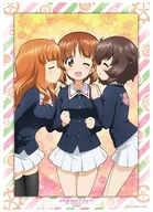 仲良し B2タペストリー 「ガールズ＆パンツァー 最終章」
