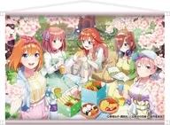 01.花見 B2タペストリー 「五等分の花嫁 五つ子ちゃんはパズルを五等分できない。」