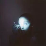 アリアナ・グランデ アナザージャケット 「CD エターナル・サンシャイン・デラックス：ブライター・デイズ・アヘッド [ジャパン・デラックス・エディションCD]」 封入特典