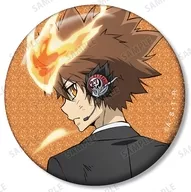 沢田綱吉 「家庭教師ヒットマンREBORN! 描き下ろし 戦う背中ver. トレーディンググリッター缶バッジ」