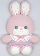 4.クリーミーうさぎ 「レトロぬいぐるみこれくしょん フロッキーピンバッジ」