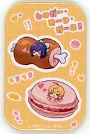 佐藤カンナ＆望月美都 描き下ろし(ミニキャラ) スクエア缶バッジ 「DMMスクラッチ! しゅがー・みーつ・がーる! スクラッチ」 E-2賞