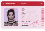 周子瑜(TWICE)/紅色SCIENTIST ID CARD"CD Formula of Love:O+T=