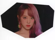 Choi Ye-na (IZ * ONE) polygon postcard "CD BLOOM * IZ (I * WILL Ver.)" enclosed special bonus