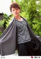 D2 / Sho Jinnai / Above the Knee / Black Gray Costume / Necklace / Body Diagonally Right / 「 2011.08 」 Official Official photo