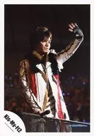 Kis-My-Ft2 / Kento Senga / Live Photo / Above Knee / Costume White. Red. Black / Left Hand Par / Right Hand Microphone / Right Facing / Official Official photo