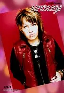 NIGHTMARE/棺柩/上半身・紅色的馬甲・太陽鏡・背景紅色・有logo「SHOXX」/數碼照片