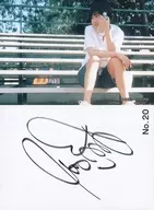 No. 20 : Ryoko Hirosue / Horizontal Type / White Costume / Left Hand PET Bottle / Back Side Print with signature / Official Bromide / Part 2