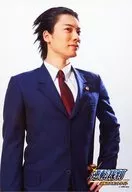 兼崎健太郎(成步堂龍一)/上半身・服裝藍色・白色・西裝・領帶紅色・向右・左手腰部・生寫真/舞台「逆轉裁判逆轉的聚光燈」會場限定商品銷售