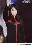 "Morning Musume" 15 / Sayashiro Satoho / Live photo, top top, clothing black, up, background black / drama musical femenino "TRIANGLE"