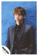 Kinki Kids / Koichi Domoto / Upper Body / Costume Black / Eyes Left / Background Blue / "When You See a Dream, Sometimes You Get Hurt" MV Shooting Off-Shot / Official Official photo