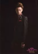 Maasa Igarashi (Hayato) / Above the Knee / Black Costume / Red / Left Facing / Black Background / Stage 「 My Host THE FINAL ~ Butsumetsu! Nagoya Eihen ~ 」 Individual Official photo