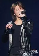 Kansai International Johnnys Jr. / Ryuta Muro / Live Photo / Upper Body / Costume Silver Black / Right Hand Lift / Left Hand Microphone / Neck Tilt / Osaka Triumphal Concert