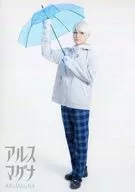 阿爾蘇Magna/矢田悠記(泉奏)/全身·服裝水色·藍·白·格紋·兩手傘·右舉/"COS☆MEN FESTIVAL vol.16～九Qualino主學園廣播部·潛入樂屋裏～"抽賞照片