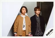 KinKi Kids / Takeshi Domoto / Koichi Domoto / Horizontal type / Above knees / Costume brown white / Black gray / Under both hands / Facing right side / Eye view right / Wall white in front / "N album" Jacque shooting & "Nannen Tatemo" PV shooting / Official Official photo