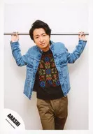 Arashi / Satoshi Ohno / Knee-high, Blue Costume, Denim, Both Arms, Slightly Forward Facing, Tilted Neck, White Background / "Are You Happy?" Jacque Shooting & "Don't You Get It" PV Shooting / Official Official photo