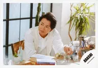 Arashi / Satoshi Ohno / Horizontal / Upper Body / Shirt White / Vest White / Left Hand Vegetable / Face Left Facing / Upper Left Eye / Bottle Book / Vegetable Window / 16-17 Winter Pants & Goods Photo Shoot / Official Official photo